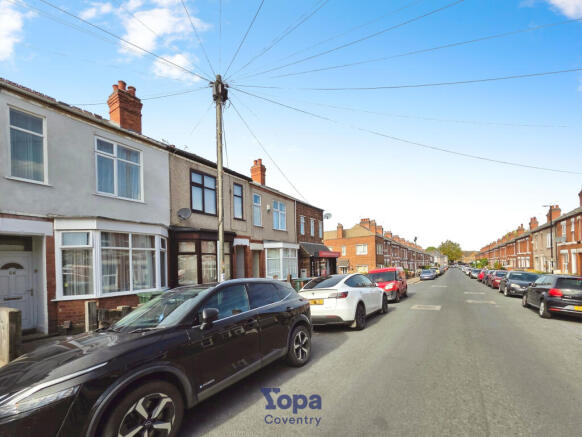 5 bed property, in Sir Thomas Whites Road, £315,000