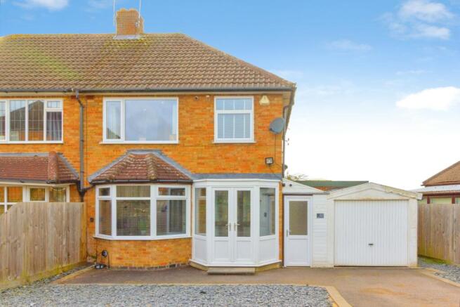 3 bed property, in Wintersdale Road, £375,000