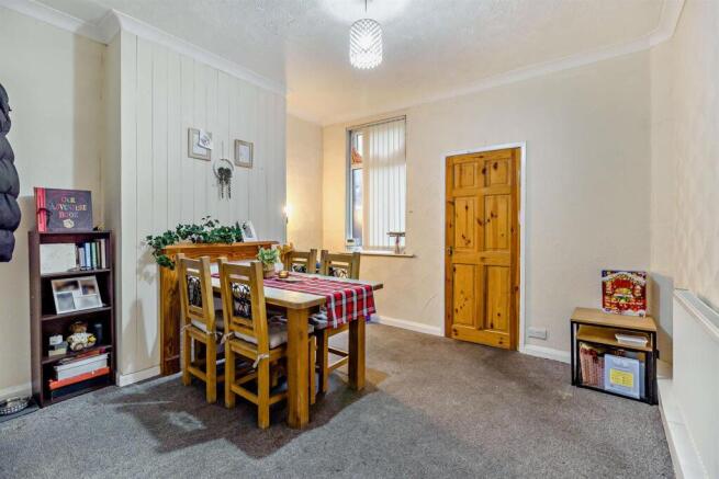 3 bed property, in Furnival Road, £90,000