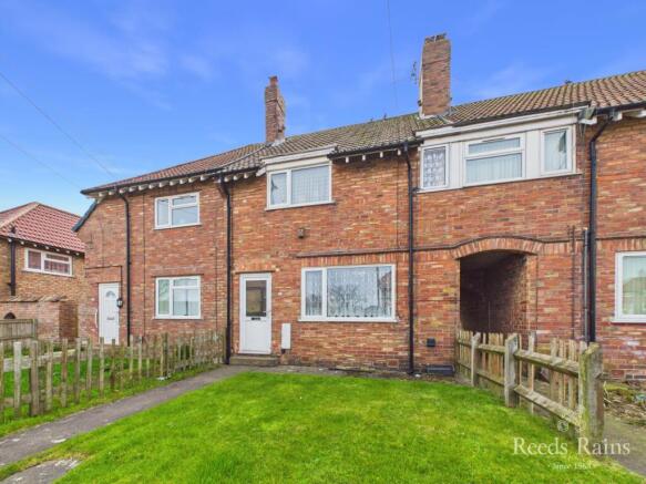 3 bed property, in Bracken Hill, £115,000