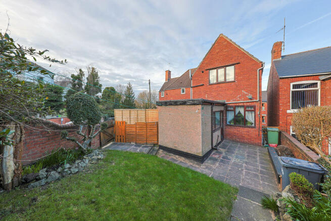 2 bed property, in New Queen Street, £149,950