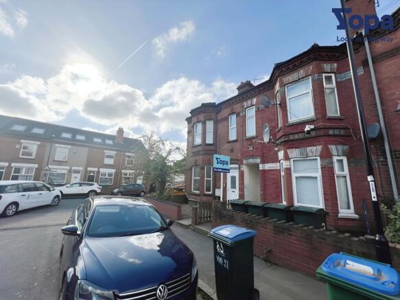 3 bed property, in Wren Street, £135,000