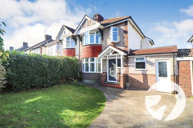 3 bed property, in Park Crescent, £535,000