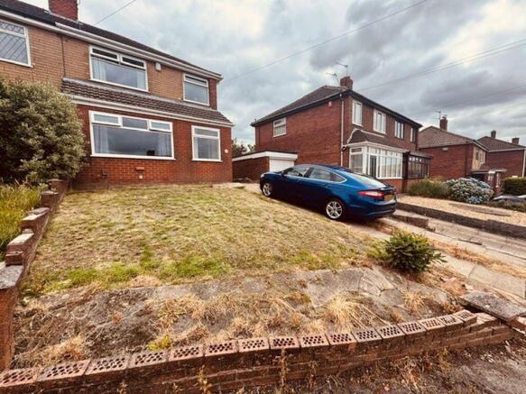 3 bed property, in Stonebank Road, £180,000