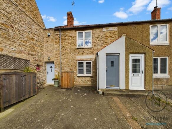 2 bed property, in Church View, £195,000
