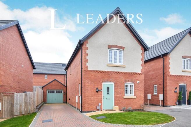 3 bed property, in Fern Tree Walk, £280,000