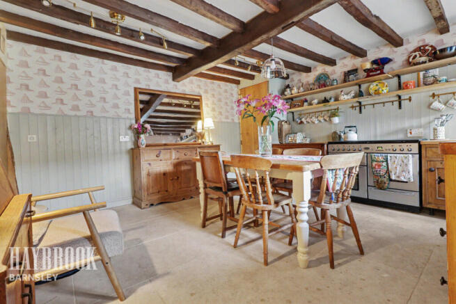2 bed property, in Greno View, £650,000