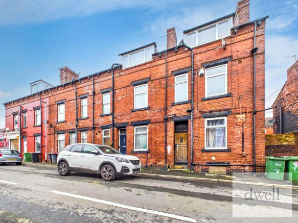 3 bed property, in Edinburgh Terrace, £99,000