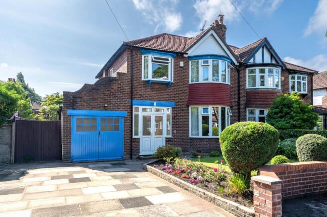 3 bed property, in Hayling Road, £595,000