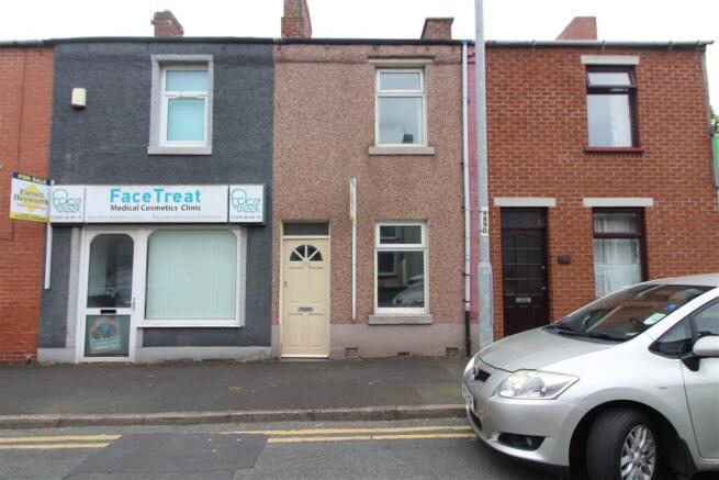 2 bed property, in 122 Cavendish Street, £55,000