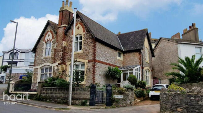 3 bed property, in Princes Road, £265,000