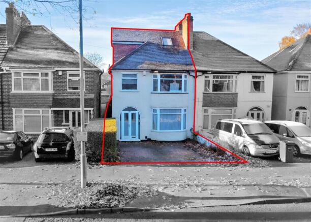4 bed property, in Holly Lane, £275,000