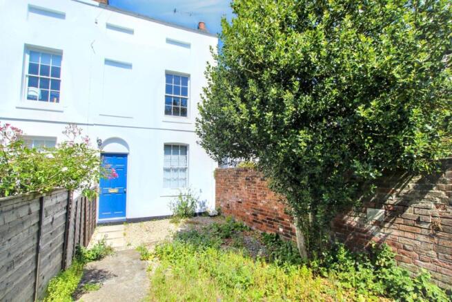 2 bed property, in New Street, £280,000