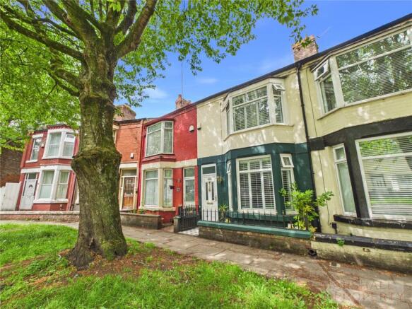 3 bed property, in Ince Avenue, £160,000