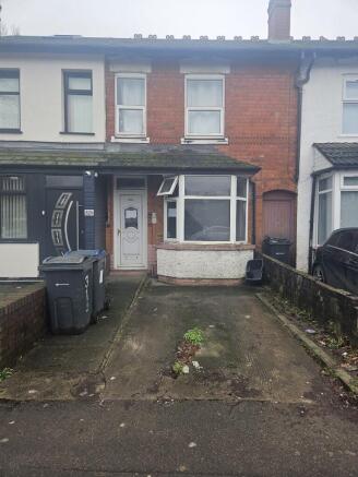 2 bed property, in Somerville Road, £245,000