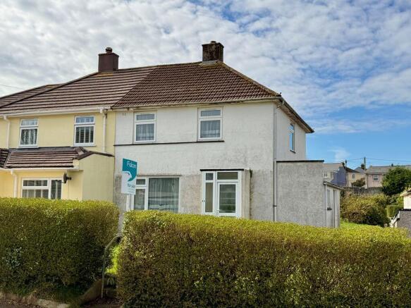 2 bed property, in Ringmore Way, £190,000