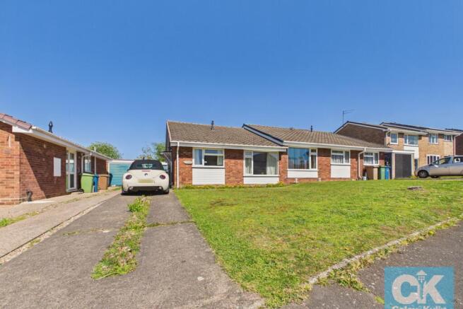 2 bed property, in Firbeck Gardens, £190,000