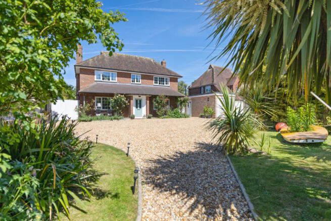 5 bed property, in Kingsway, £1,195,000