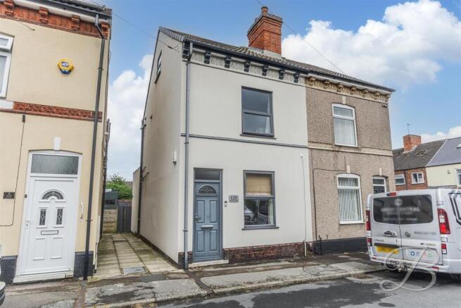 3 bed property, in Phoenix Street, £145,000