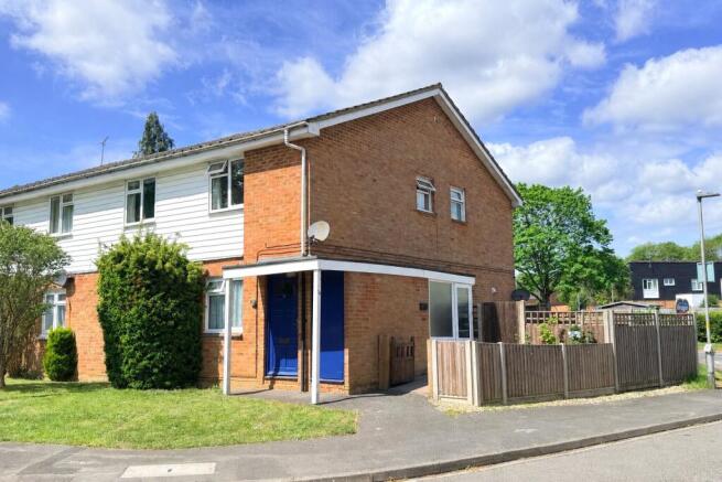 2 bed property, in Madingley, £235,000