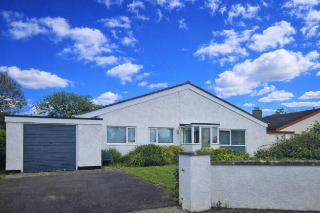 3 bed property, in Ty Croes, £445,000