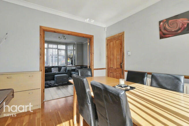 4 bed property, in Cranmer Road, £600,000