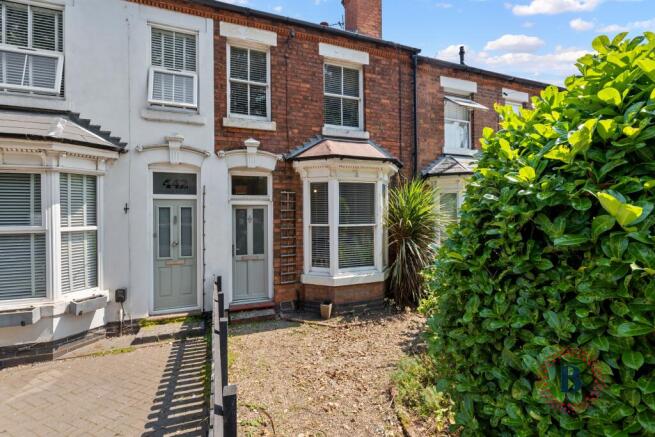 2 bed property, in Walmley Road, £285,000
