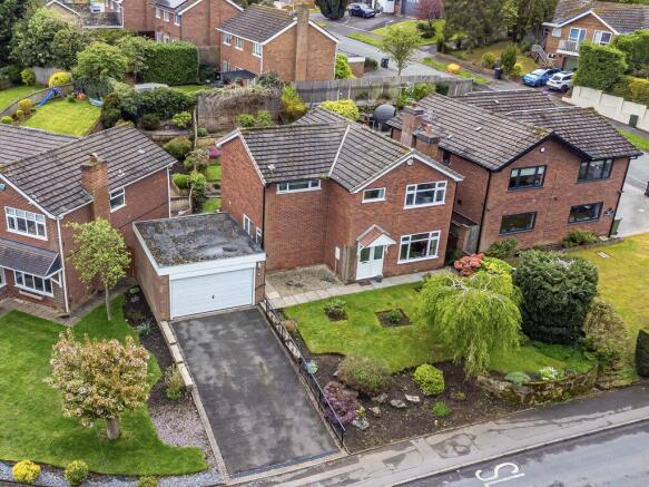 4 bed property, in Malthouse Lane, £465,000