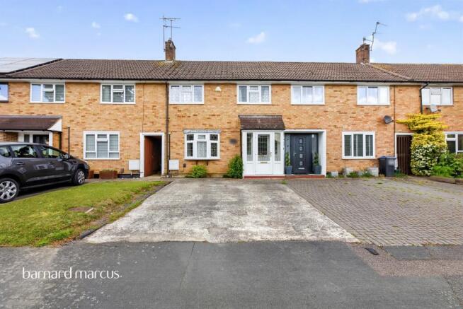 3 bed property, in Rushett Drive, £375,000