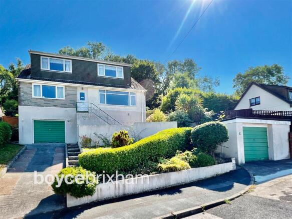4 bed property, in Milton Park, £425,000