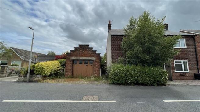 Land, in 1 Ivy Cottages, £125,000
