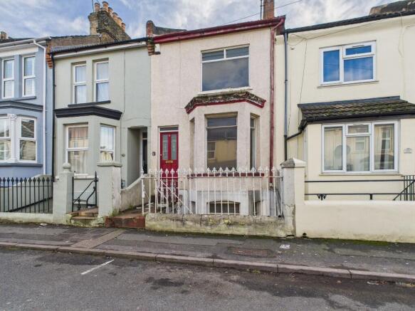 4 bed property, in Milburn Road, £210,000