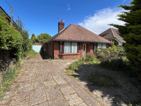 3 bed property, in Park Avenue, £599,950