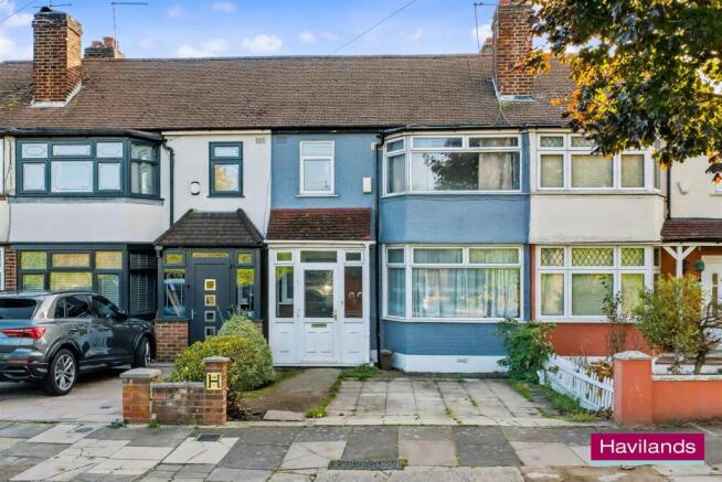 3 bed property, in Dimsdale Drive, £445,000