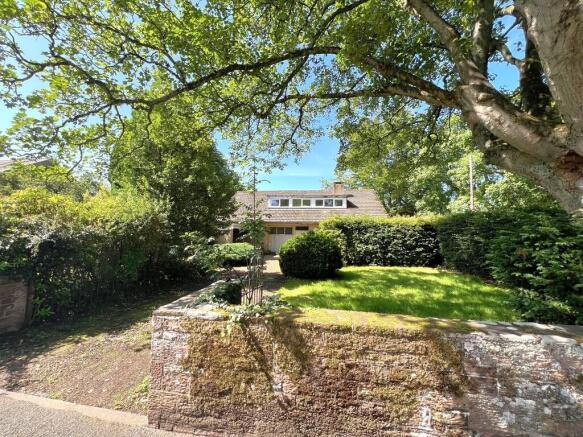4 bed property, in Plains Road, £545,000