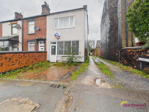 2 bed property, in Meir Road, £100,000