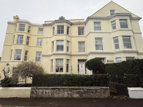 9 bed property, in Bay View, £299,950