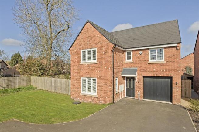 4 bed property, in Gaskin Close, £450,000