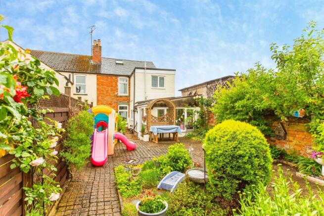 3 bed property, in Market Road, £230,000