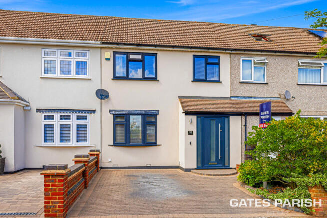 3 bed property, in Limerick Gardens, £475,000
