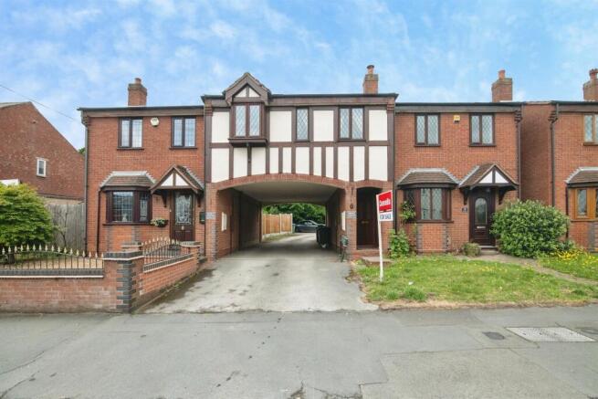 2 bed property, in Church Vale, £95,000