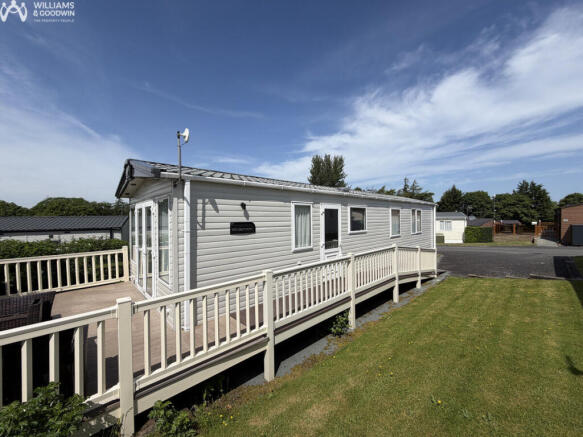 2 bed property, in Brynteg Holiday Park, £30,000