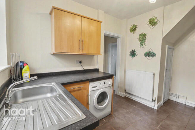 3 bed property, in Bendbow Rise, £230,000
