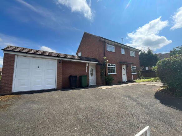 3 bed property, in Romsley, £299,950