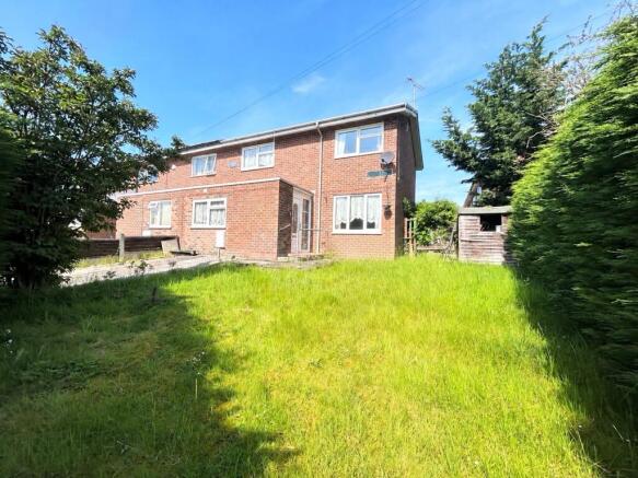 3 bed property, in Longridge, £250,000