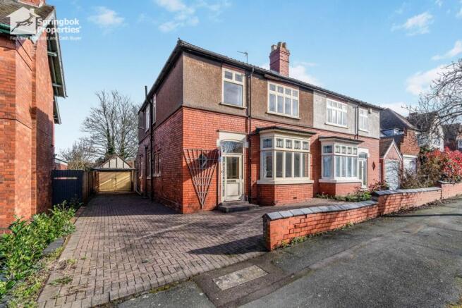 4 bed property, in Copthorne Road, £275,000