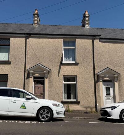 2 bed property, in 9 Earl Street, £72,000