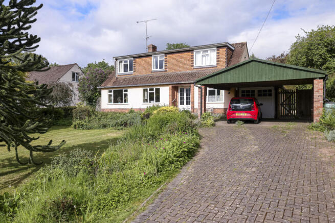 4 bed property, in Eastfield Road, £650,000