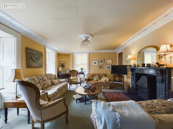 5 bed property, in One End Street, £419,000