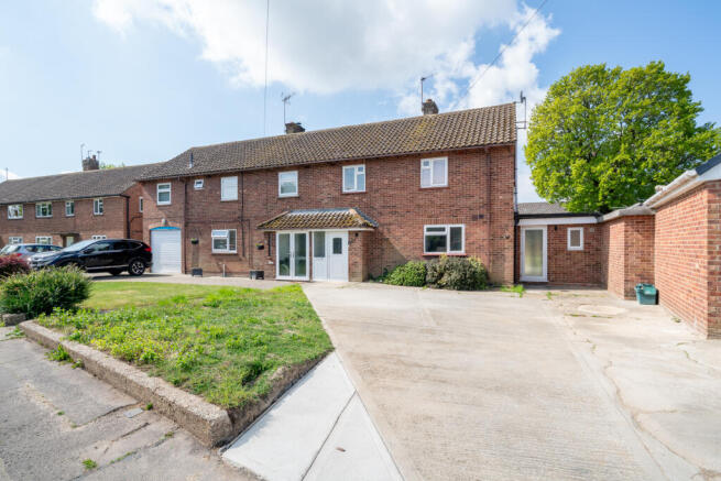 3 bed property, in Hazell Avenue, £350,000